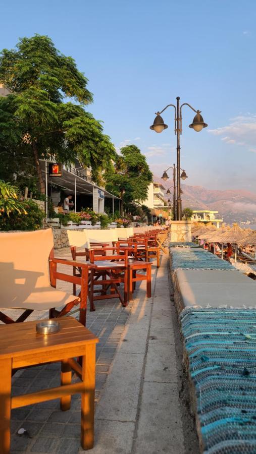Sunset Boulevard Hotel Кепаро Екстериор снимка